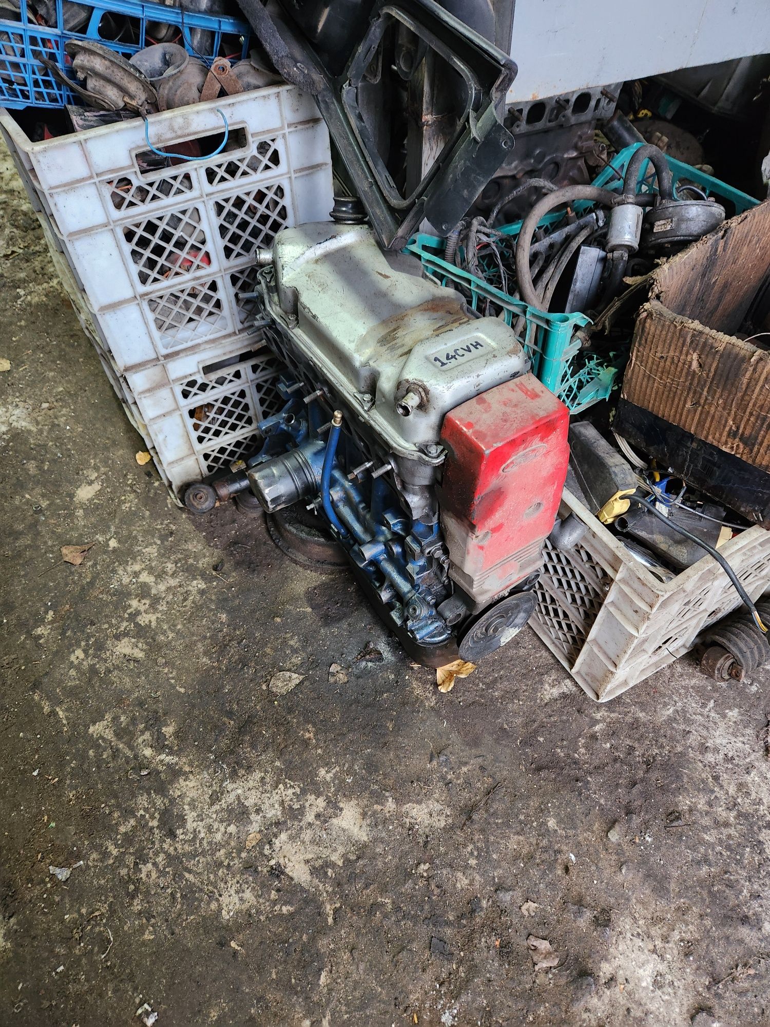 Двигатель 1.3 OHV FORD ESCORT курьер фиеста van мотор двс двигун cvh