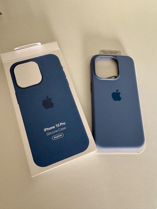 Capa iphone 15 pro Blue