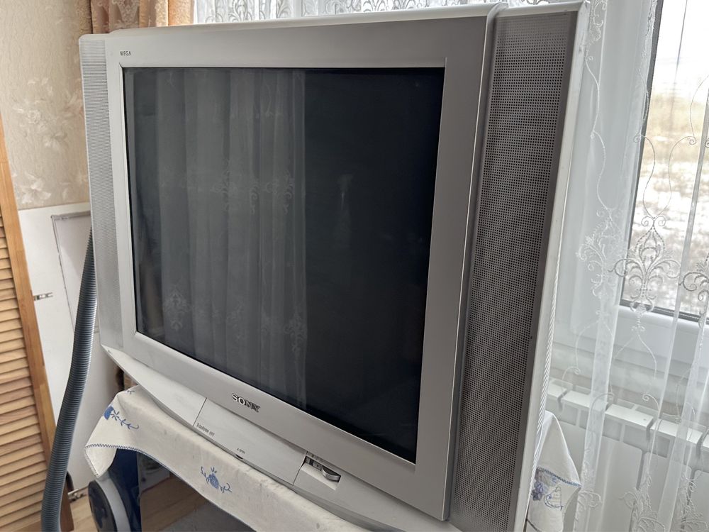 Телевизор Sony Trinitron Wega KV-29KV DZ29