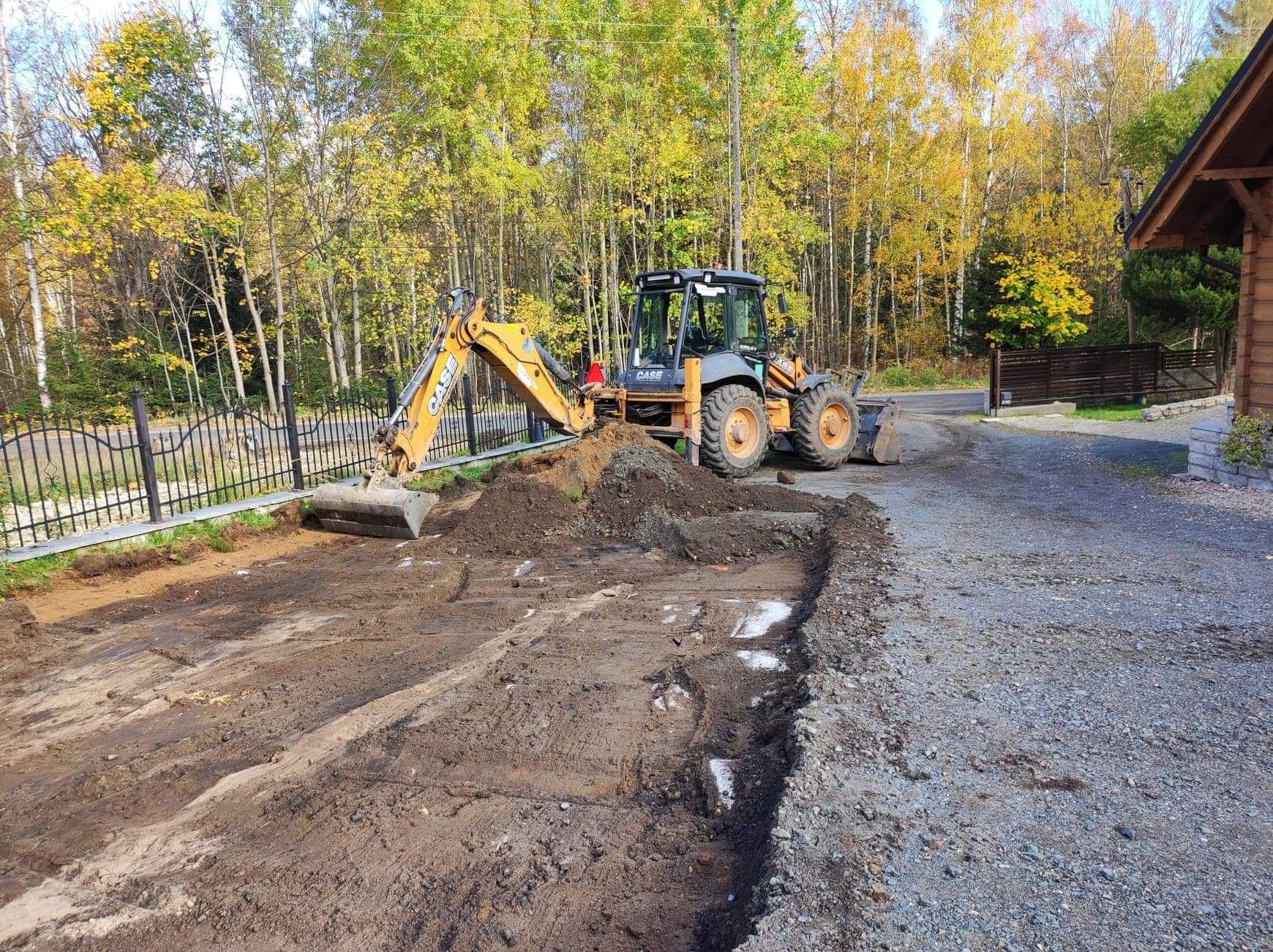 Prace ziemne, koparko ładowarka