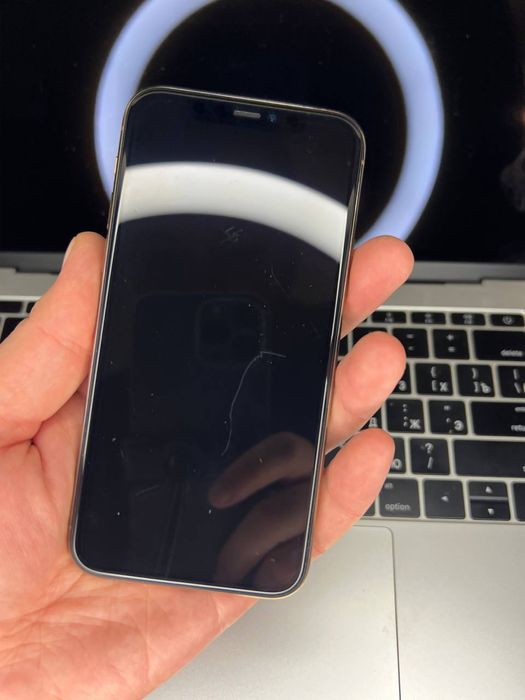 11 Pro 256Gb Gold Neverlock