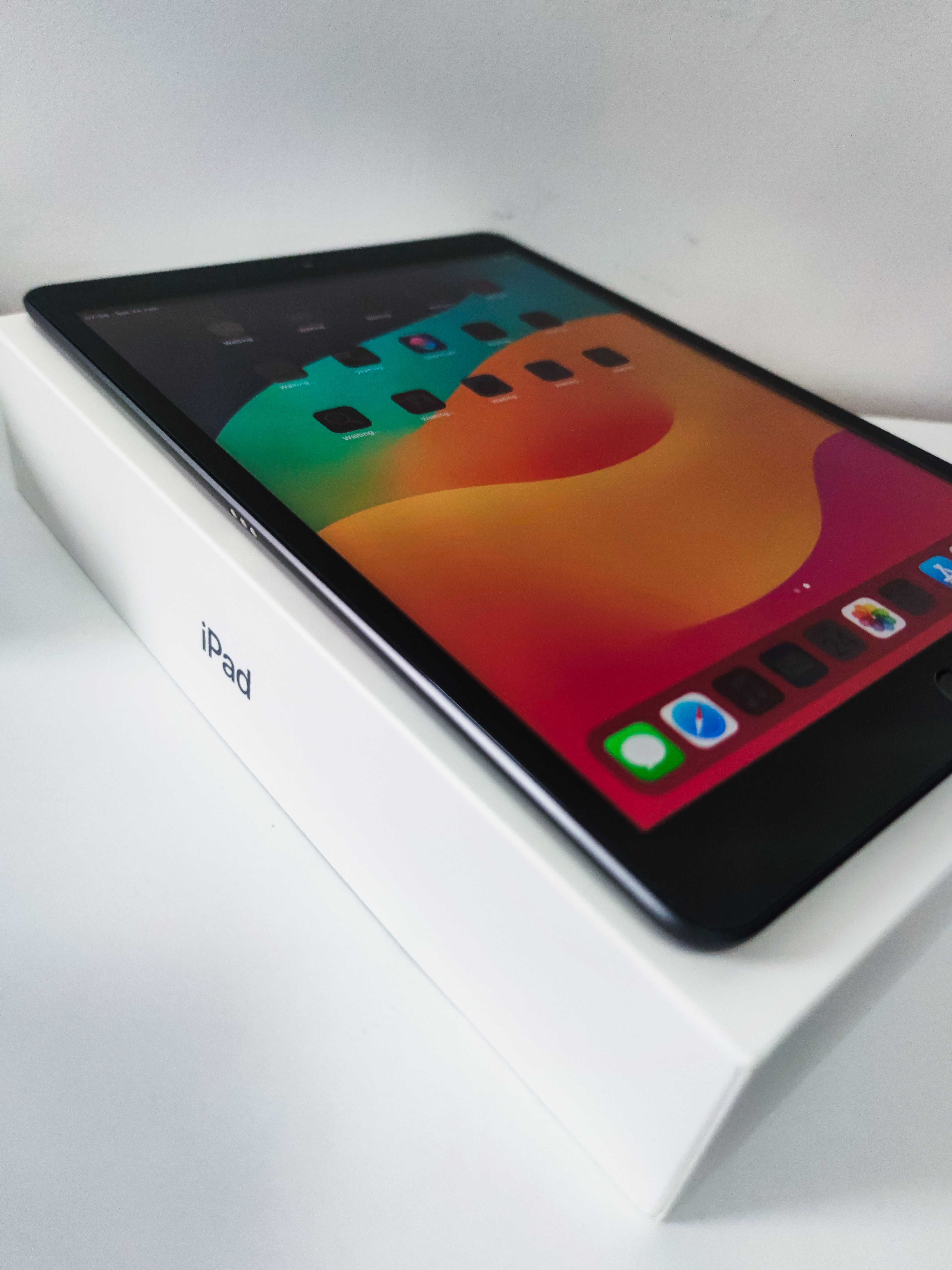 iPad 9th Gen 64GB Wi-Fi – Stan Idealny 100% + Akcesoria (rysik i etui)
