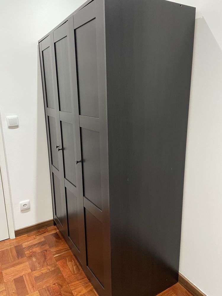 Armário IKEA RAKKESTAD – Preto