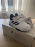 Кросівки Adidas, оригінал