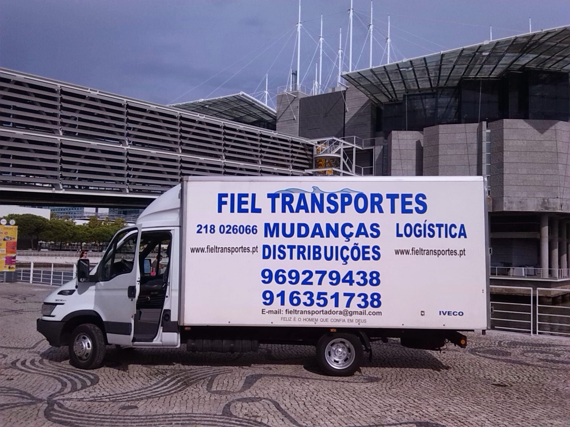 Fiel Transportes Mudanças