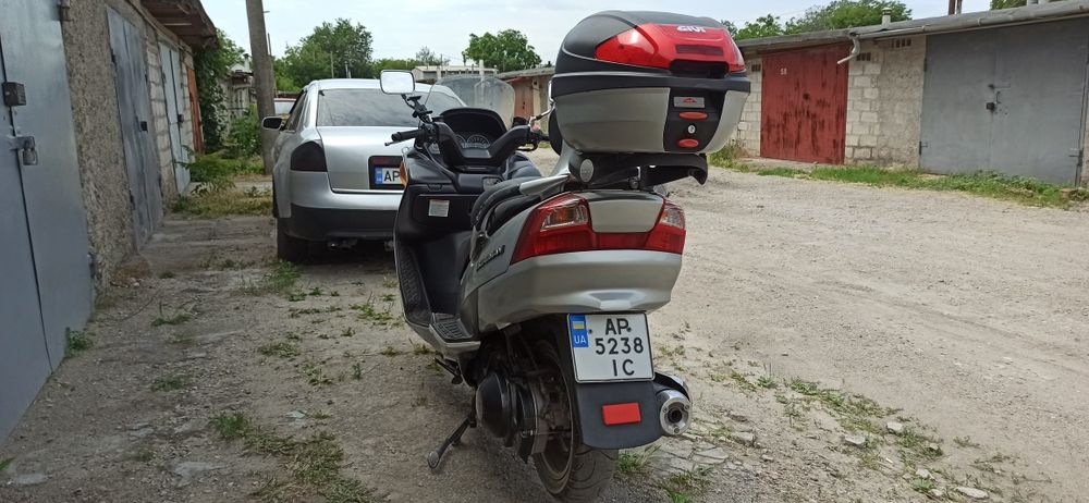 Продам Suzuki Burgman 400