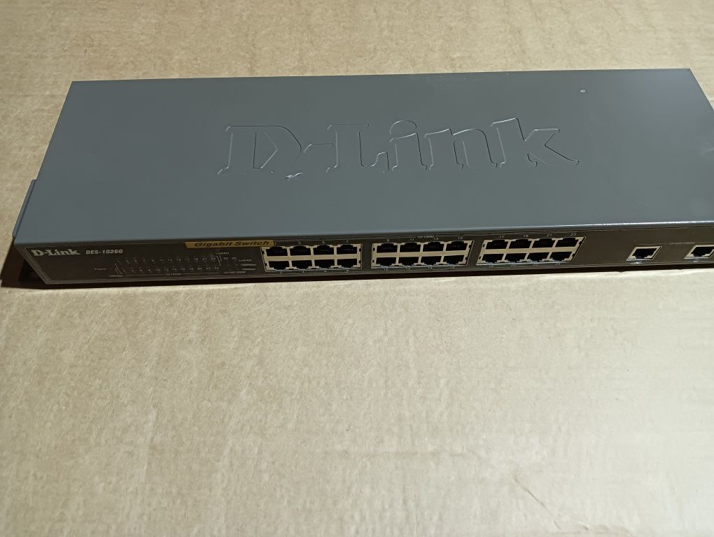 Комутатор D-Link DES-1026G