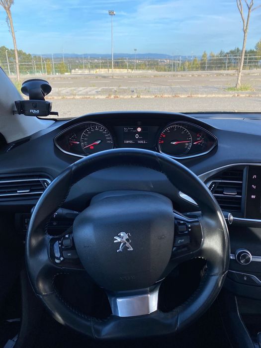 Peugeot 308 ano 2018