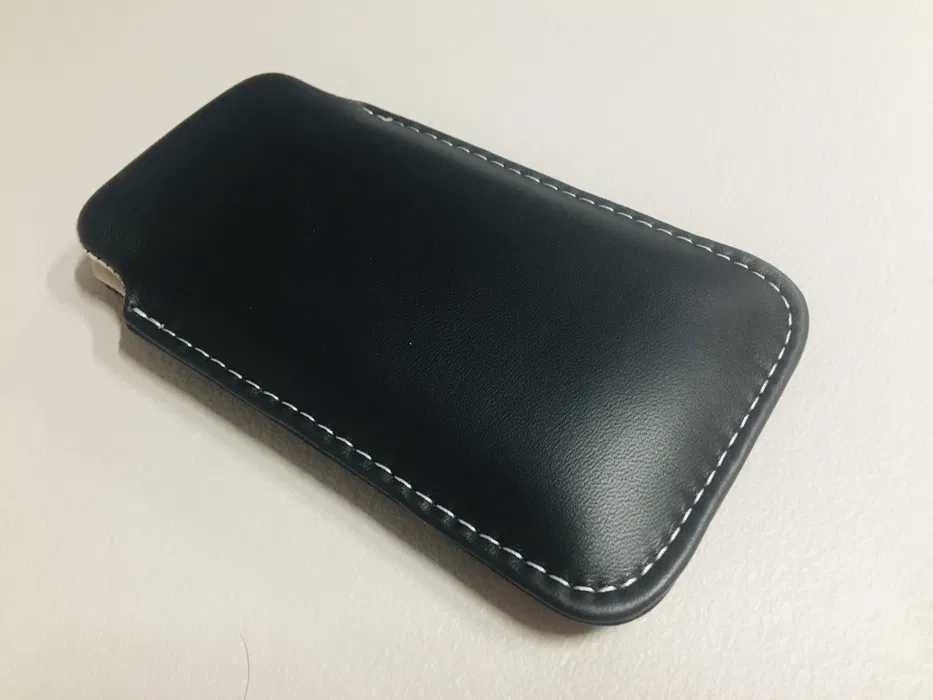 Etui iPhone pull up