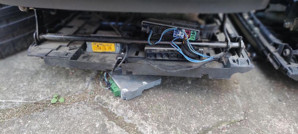 siedzenia kp. BMW 730 E65 2004R całość 300zł