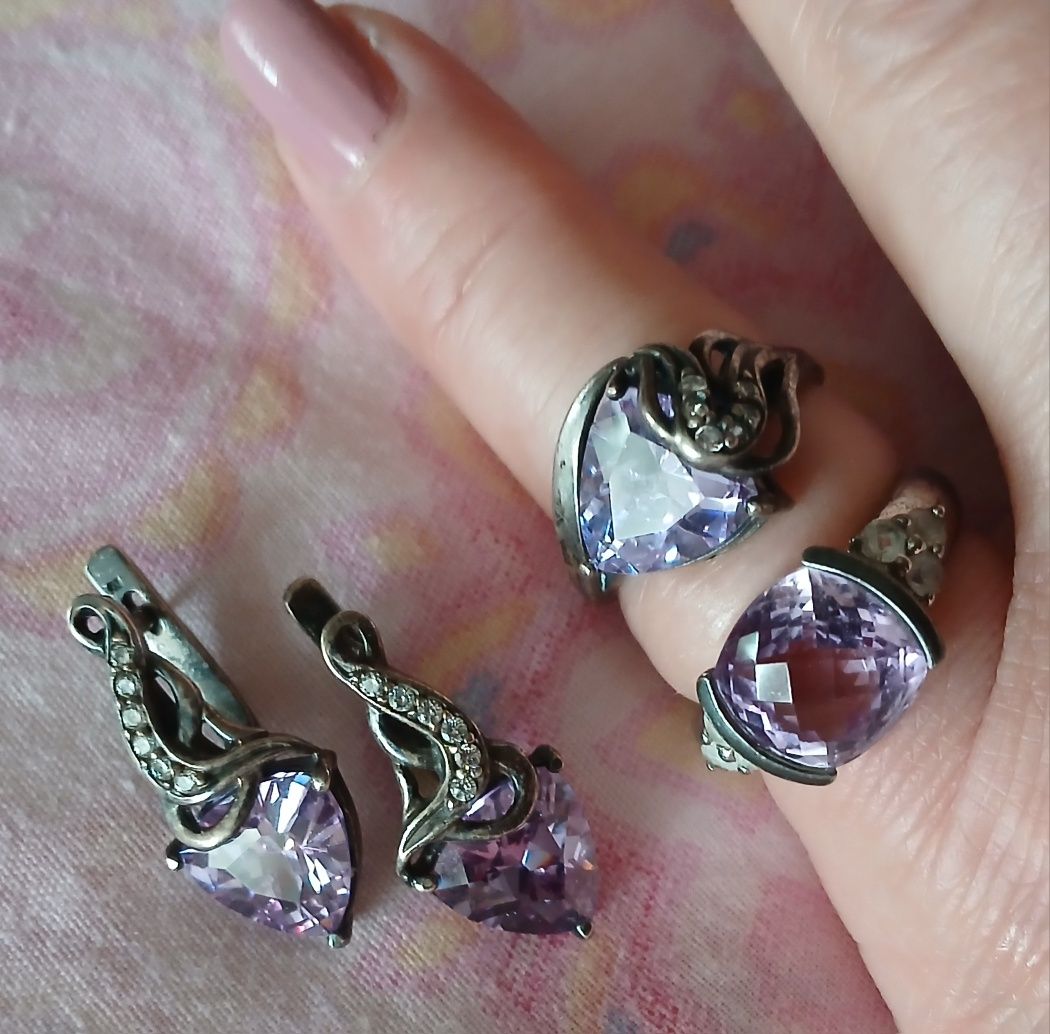 Серебряные серьги с Аметистом. Сережки срібні з натур. камінням.