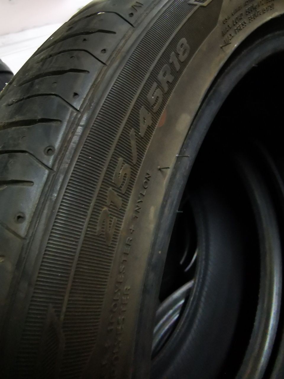 215 45R18 Hankook