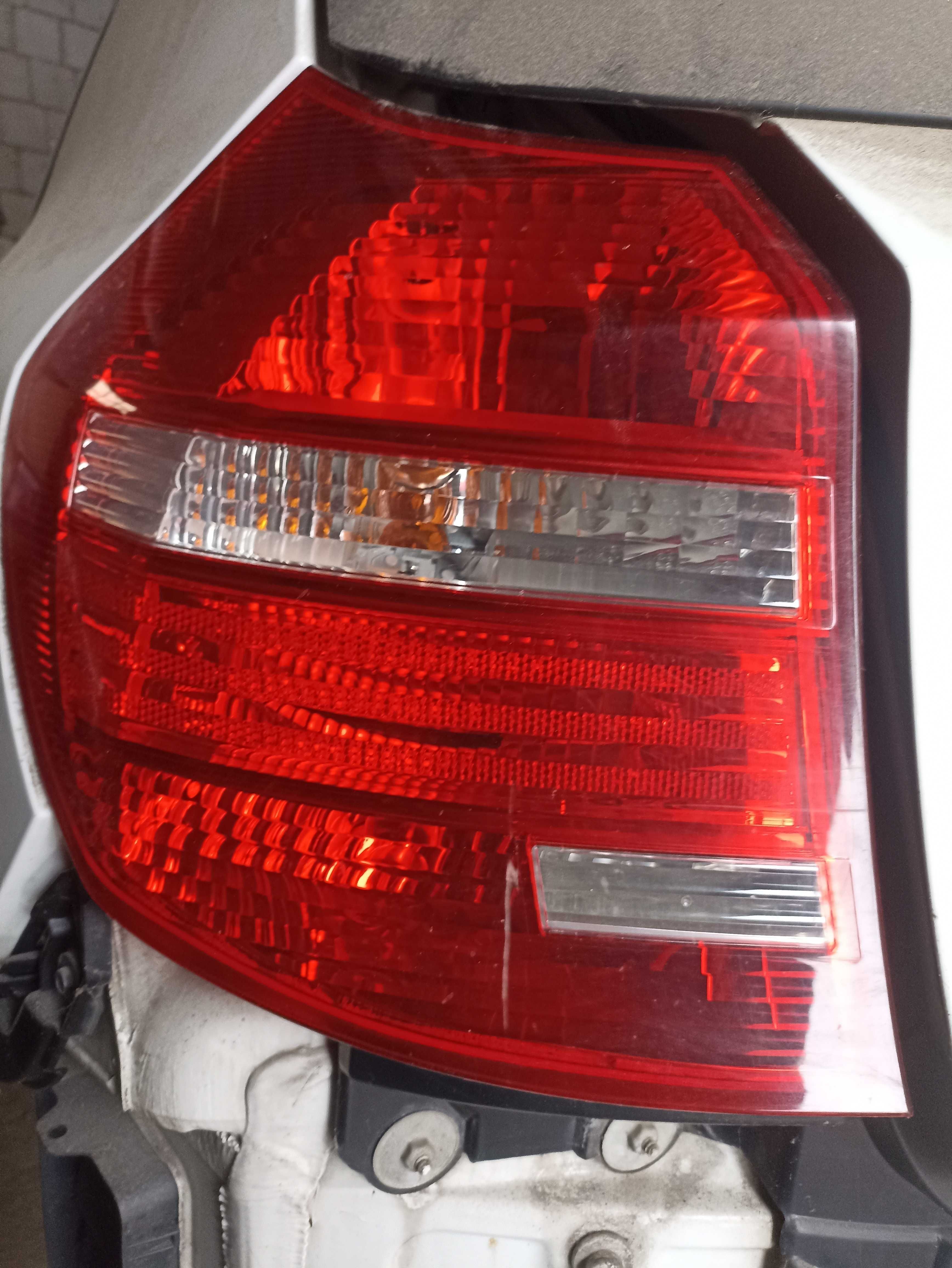 BMW E87 E81 Lampa Lewa Prawa Tył LIFT