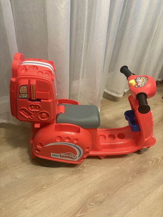 Hasbro Play Doh skuter do rozwożenia pizzy