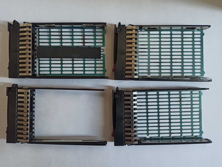 Ramki kieszenie 2,5" do serwera HP ML350 (4 sztuki)