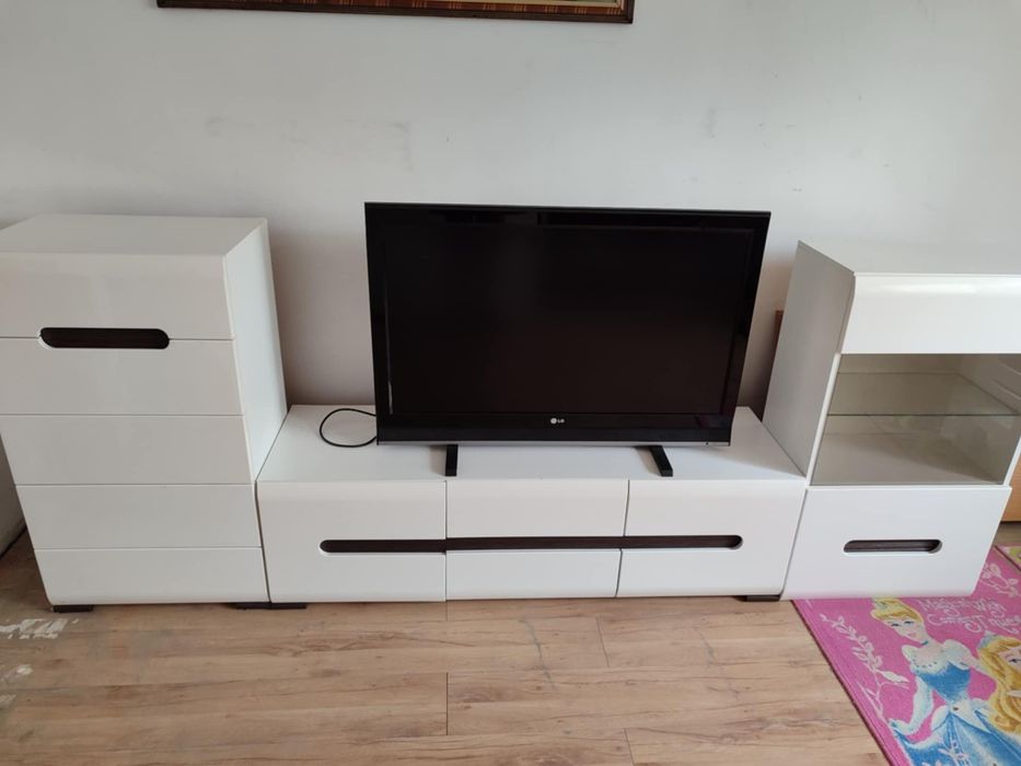 Zestaw mebli BRW lakierowane komoda, RTV, szafka