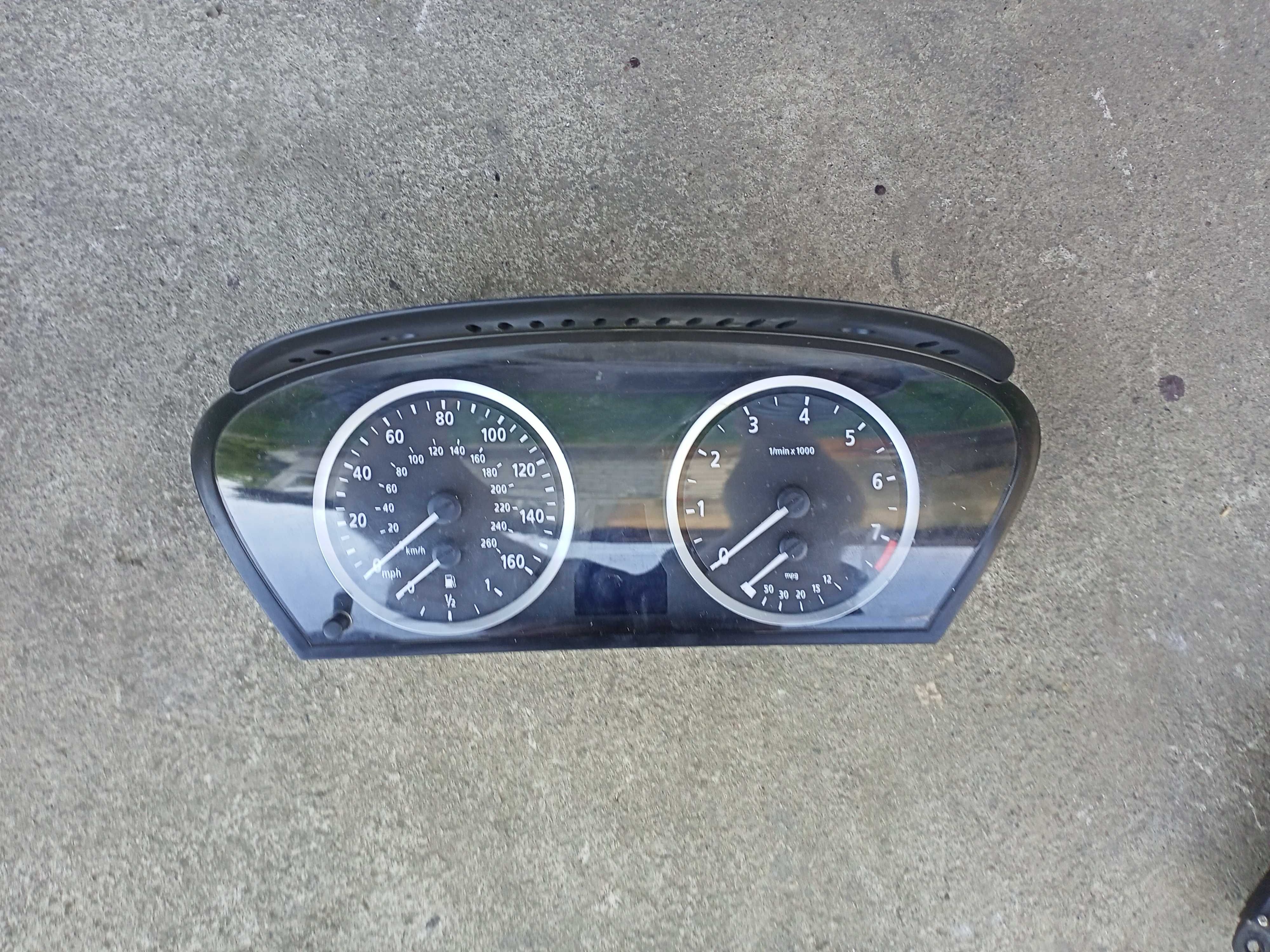 панель приборов BMW e60,e61 бензин 62119135251
