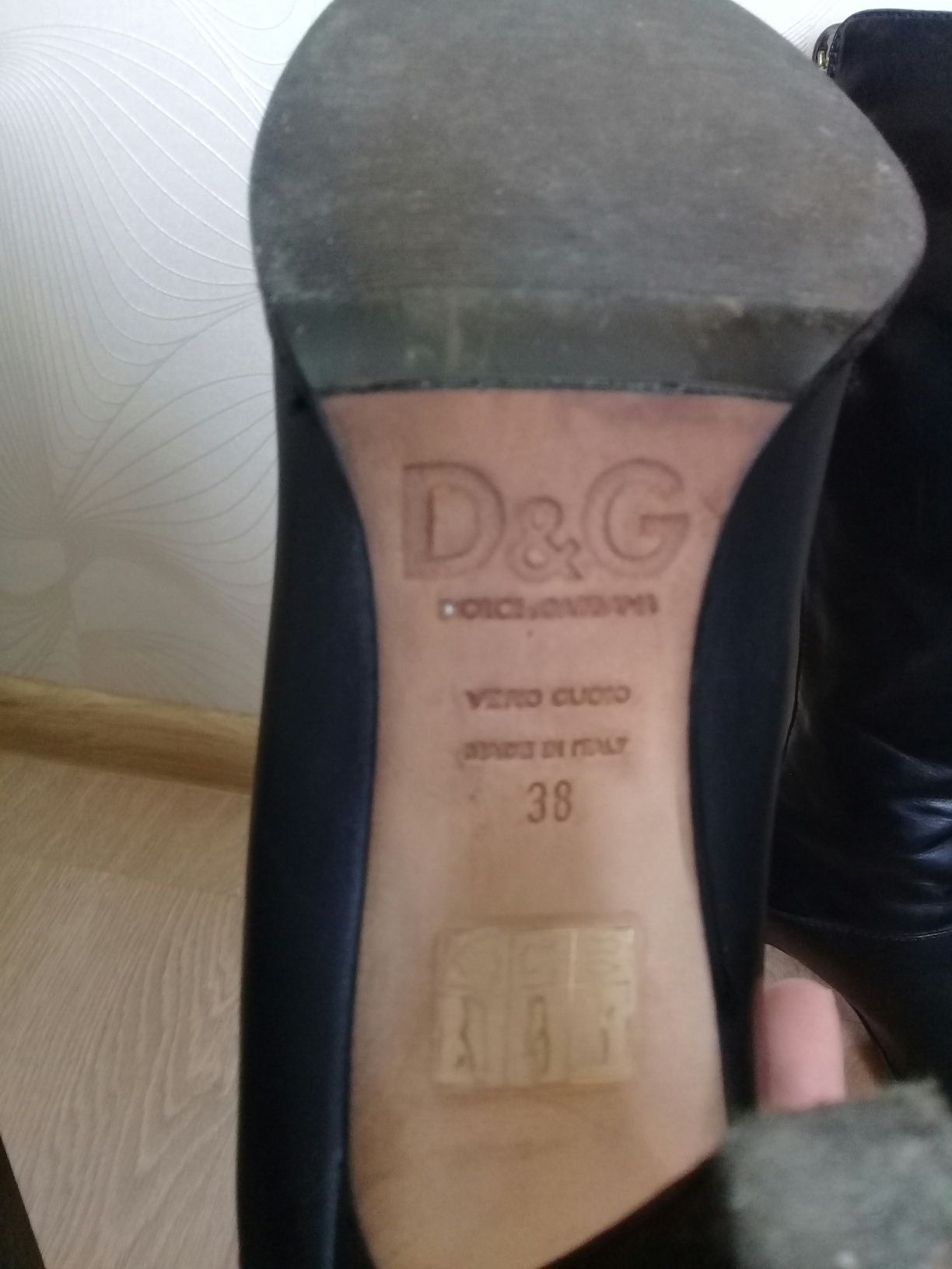 Брендовые сапоги от D&G