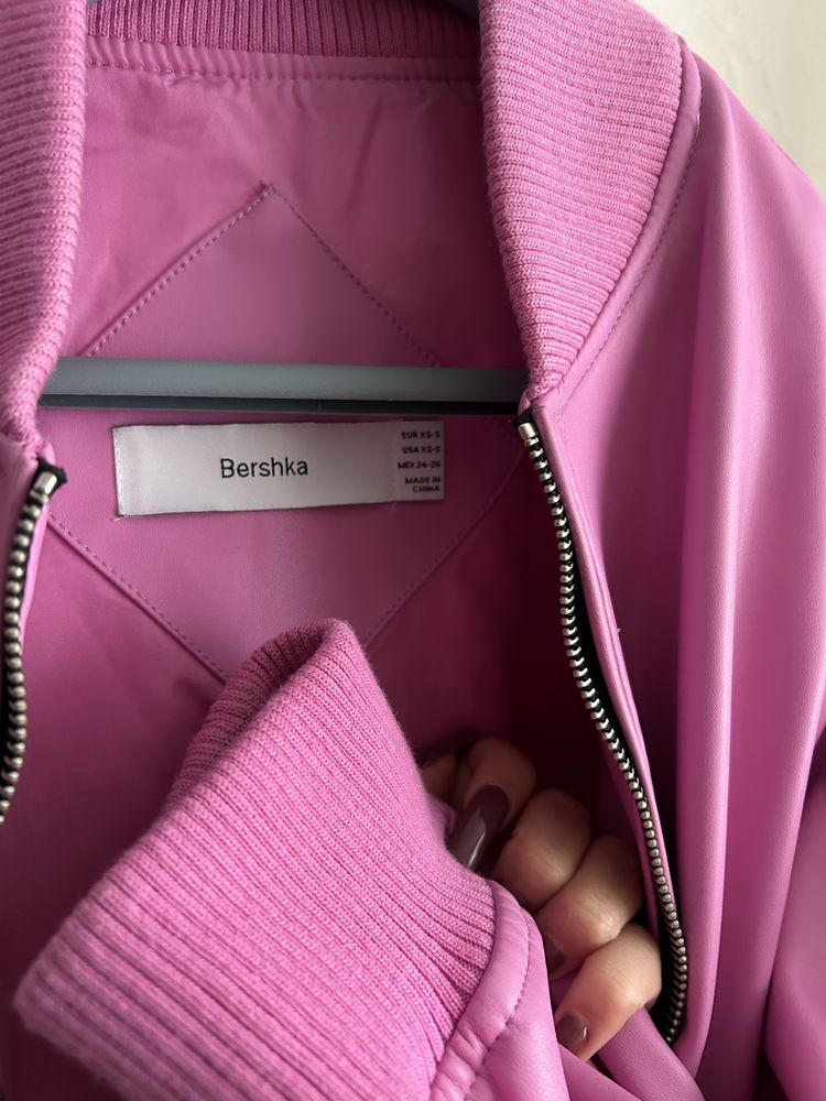 Kurtka Bomberka baggy boxy pink race must have wiosna niedostepna