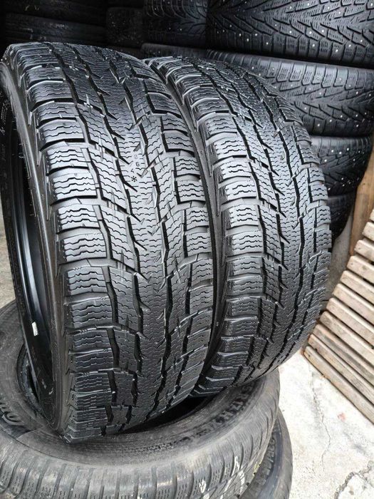 Nokian WR C3 215/60r17c 2шт, 7,5-8мм, ЗИМА. Привезены из Германии.
