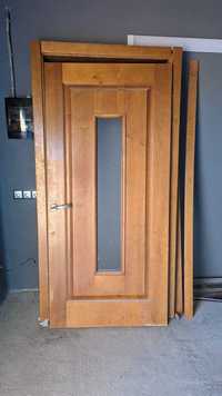 Продам бувші у використанні  дерев'яні двері.