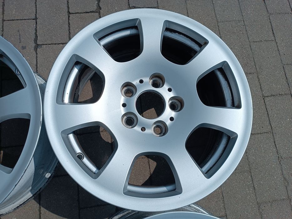 Felgi Alu BMW 5  E60 5x120 ET20 7J16