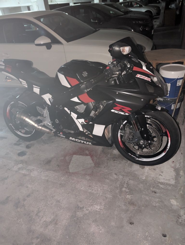 Suzuki GSX 750 R