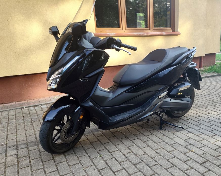 Honda Forza 125 rok 2018 przebieg 15 tyś.