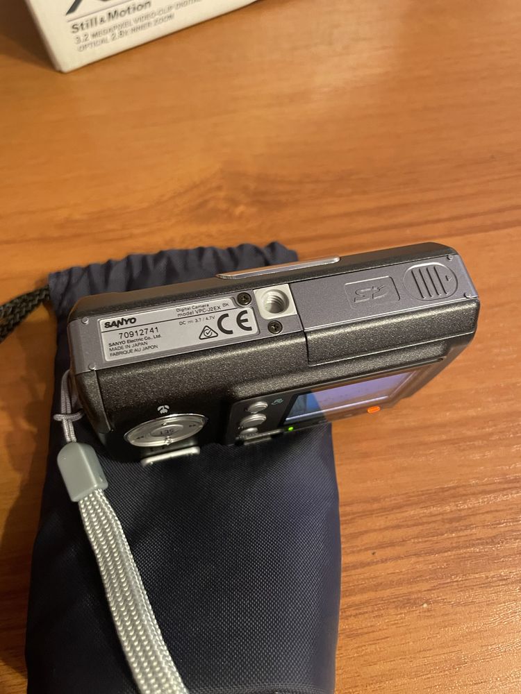 Aparat SANYO Xacti Digital VPC-J2EX.