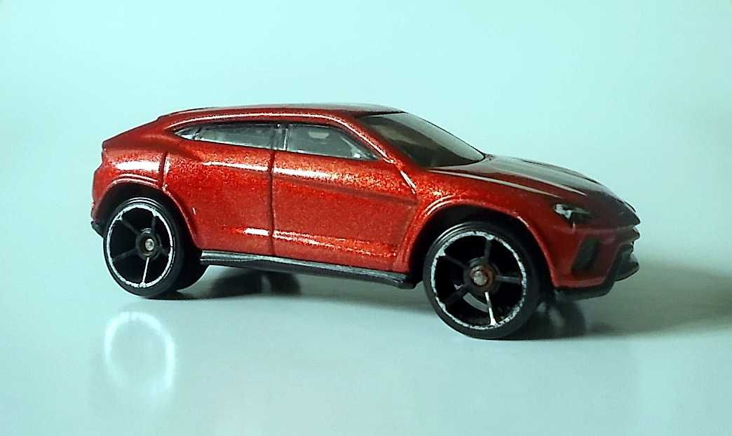 Hot Wheels - 2017 Lamborghini Urus, 2017 Lamborghini Series exclusive.