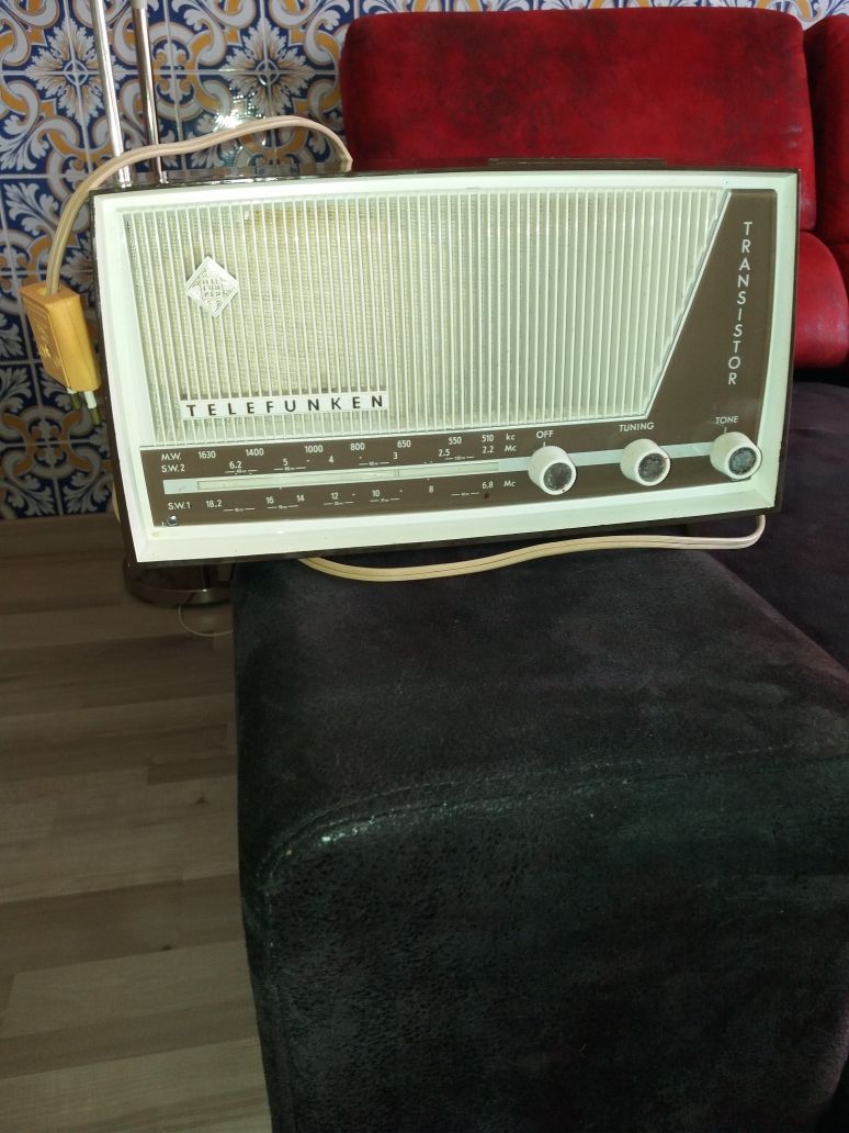 Rádio telefunken transistor