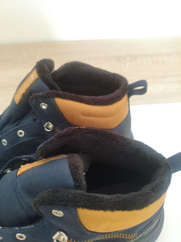 Botas quentes e impermeáveis decathlon