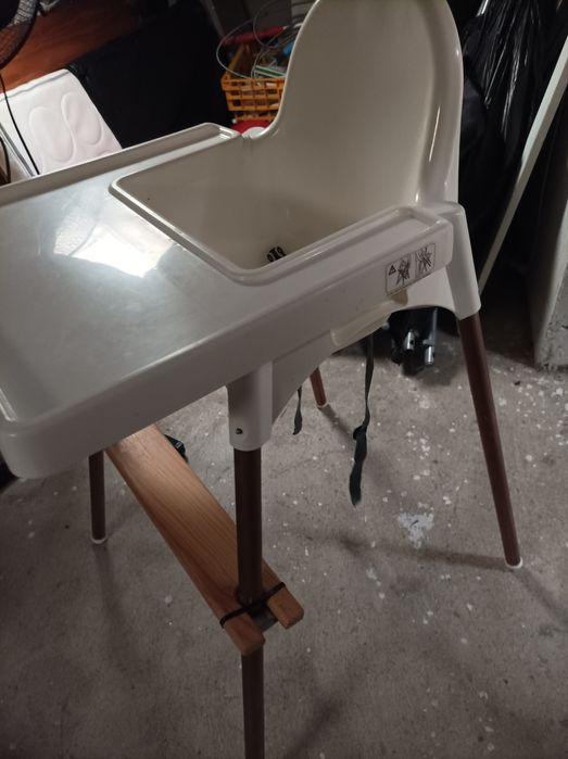 Cadeira de alimentação bebé