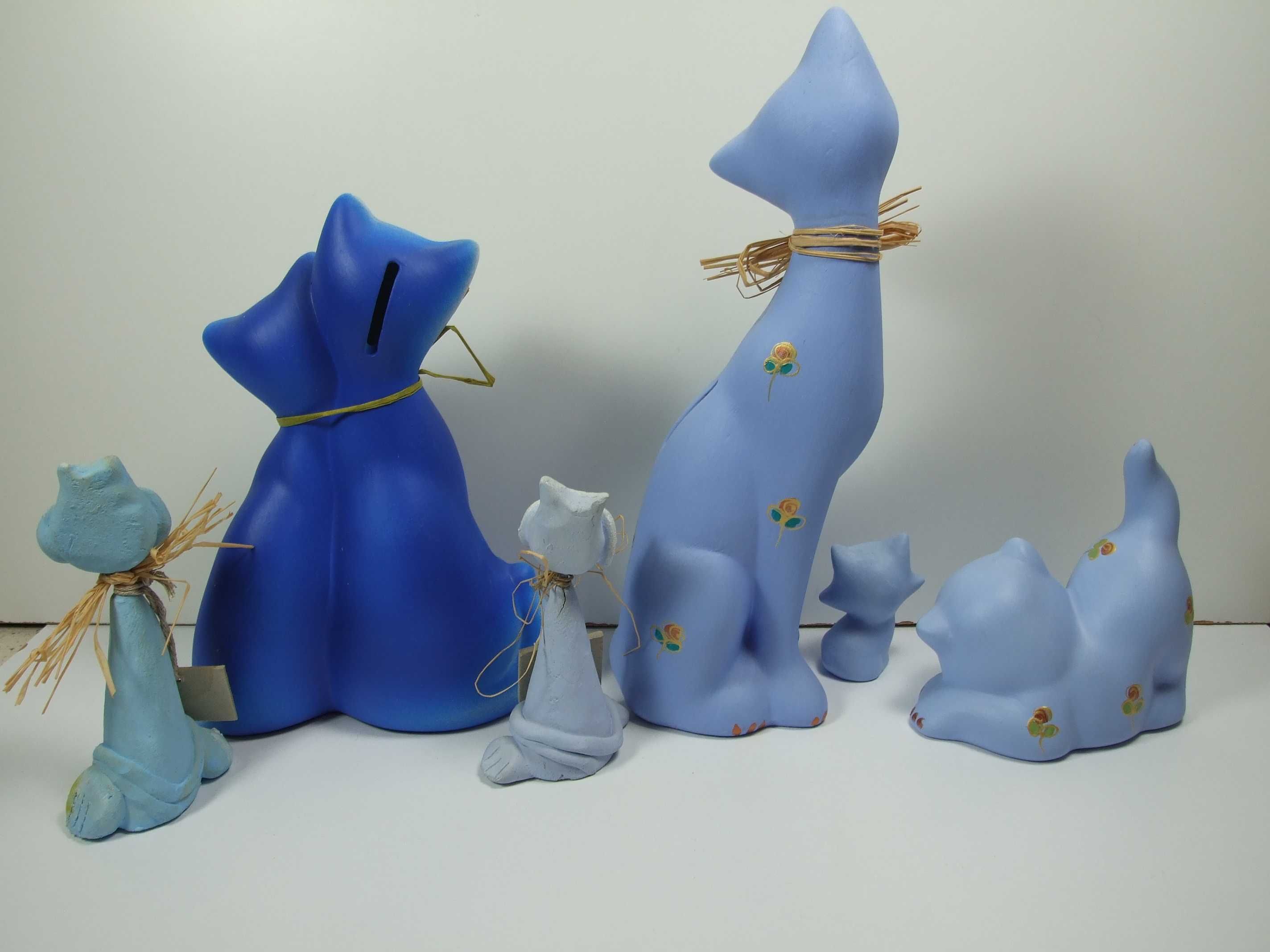 figurki niebieskich kotów zestaw