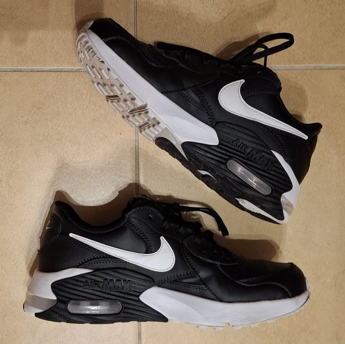 Oryginalne skórzane buty Nike Air Max Excee, r.42