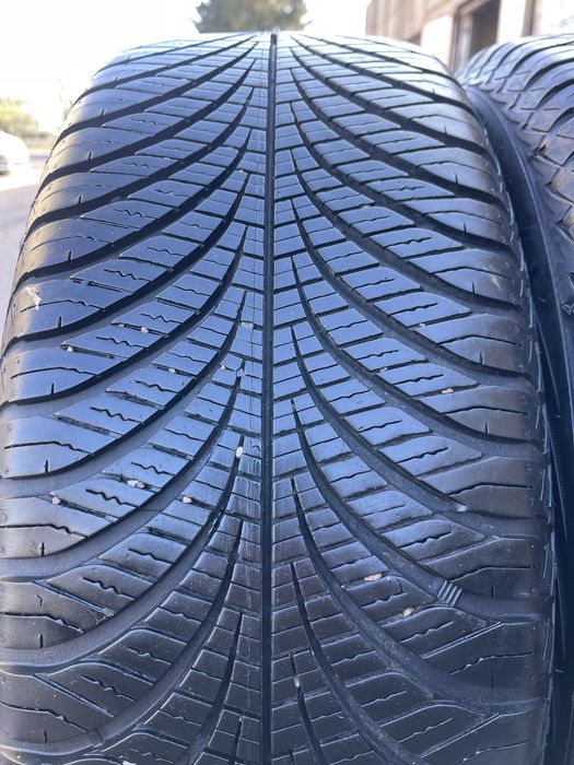 Шини 225/60/17 GoodYear Vector 4Seasons 2шт