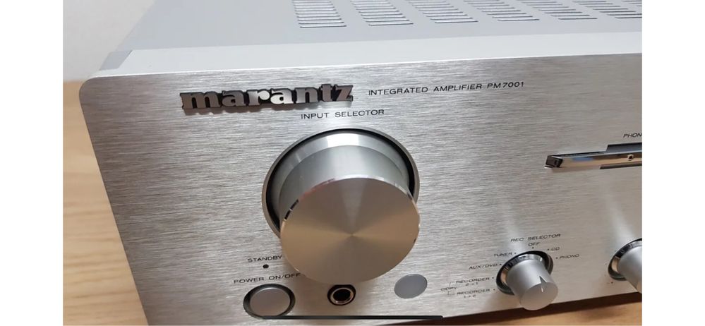 Amplificador integrado Marantz PM7001