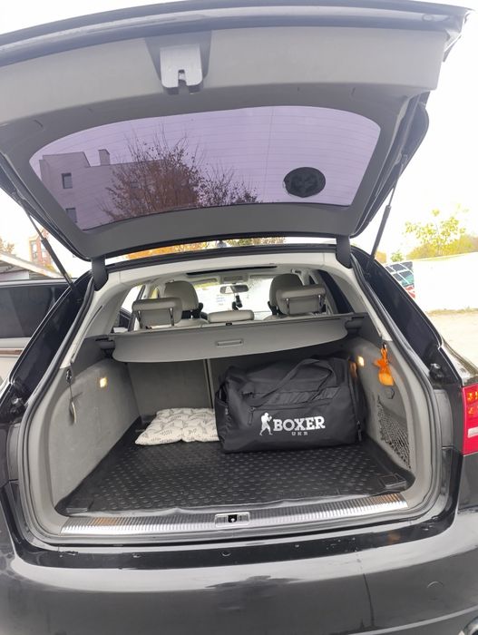 Автомобіль Ауді А4