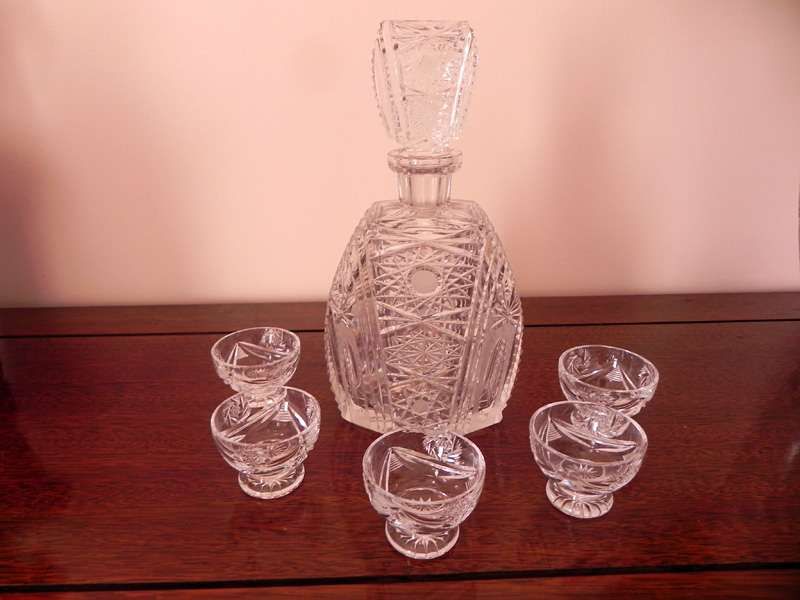 Conjunto antigo, Cristal de Boémia, garrafa e copos