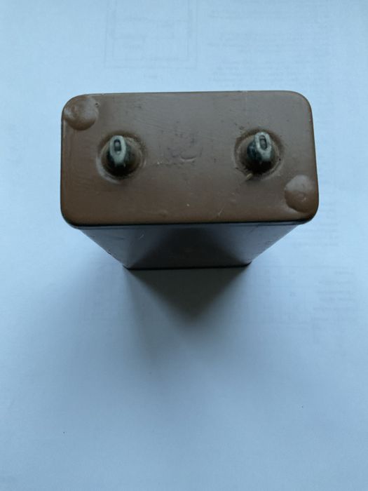 КОНДЕНсатор пусковой КБГ-МН на 600 В