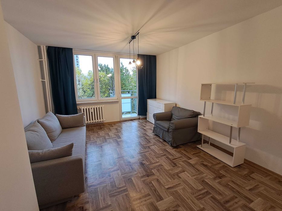 Mieszkanie 46m2 BEZPOŚREDNIO (2 pokoje + kuchnia) przy stacji METRA