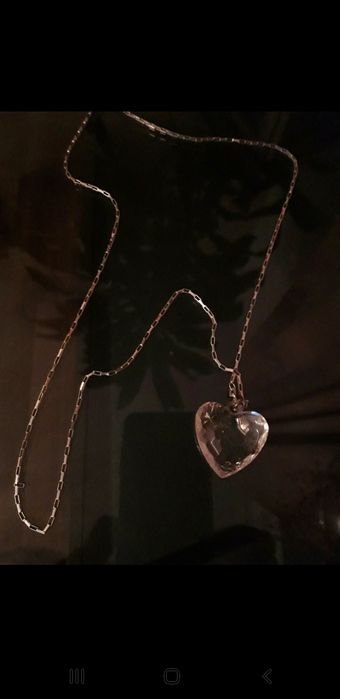 Zawieszka wisiorek na srebrnym łańcuszku