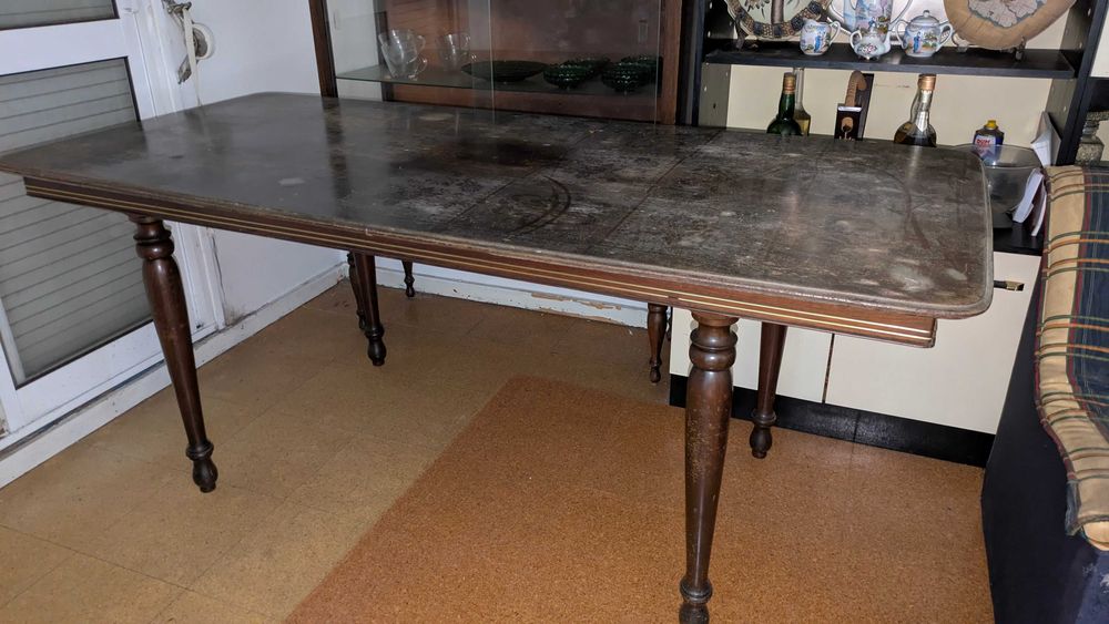 Mesa de Jantar e Aparador