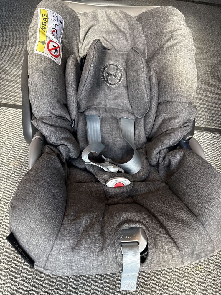 Cybex nosidelko Cloud Z I-size plus baza obrotowa do samochodu