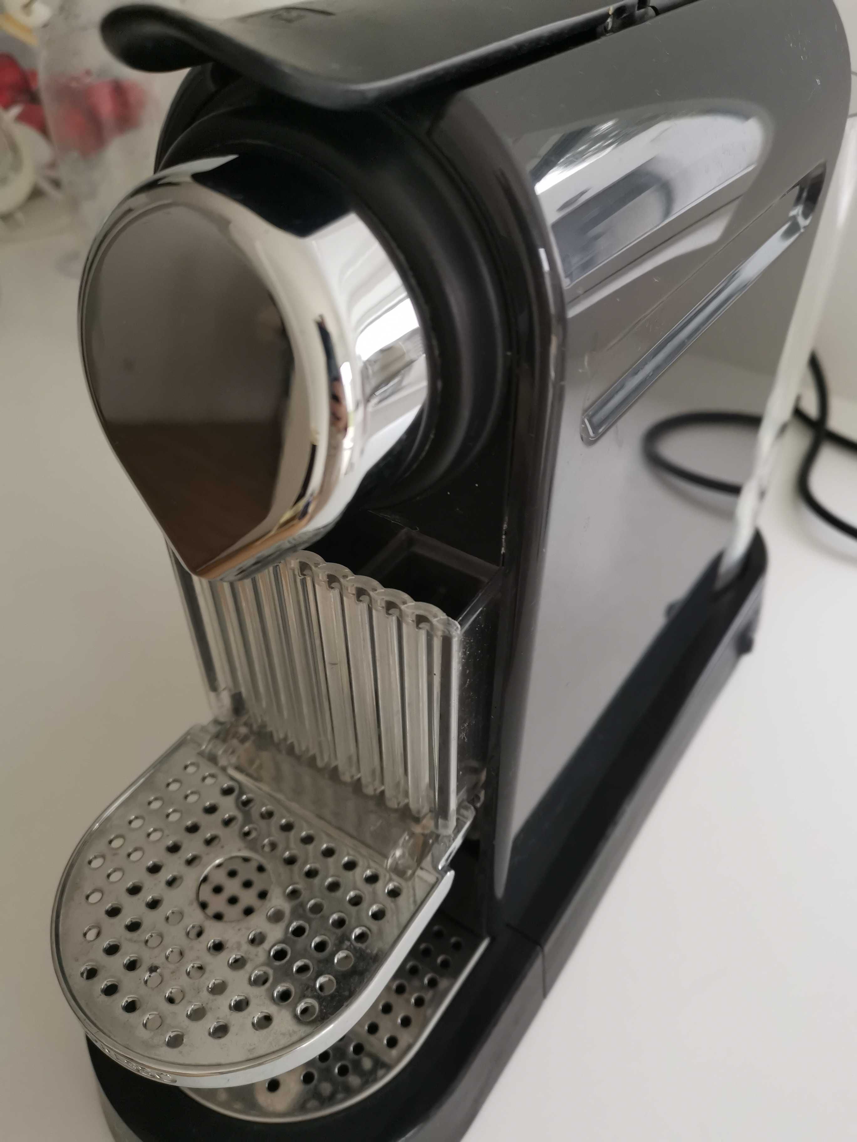 Nespresso Citiz preto