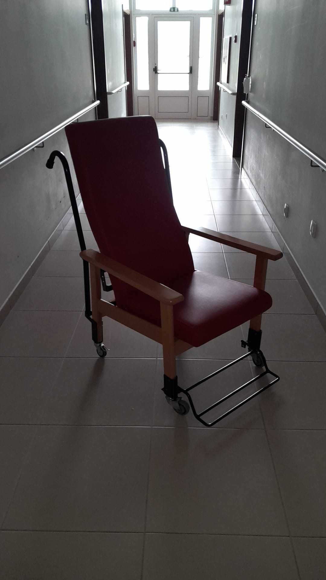 Cadeirões Geriátricos como novos