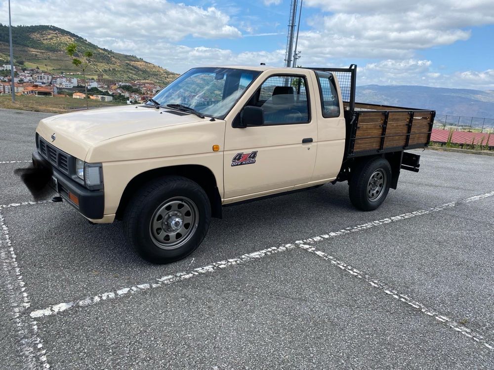 Nissan d21 4x4 4lugares