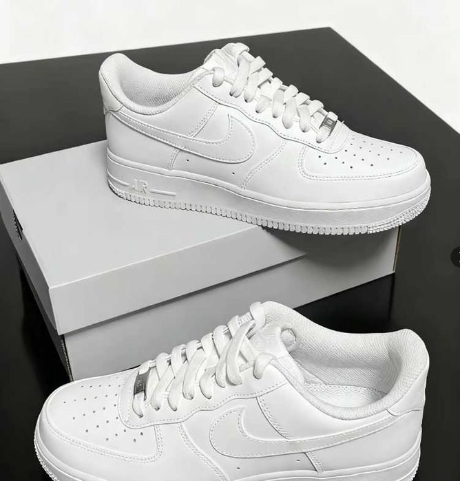 Buty Nike Air Force 1 Low '07 White R.42