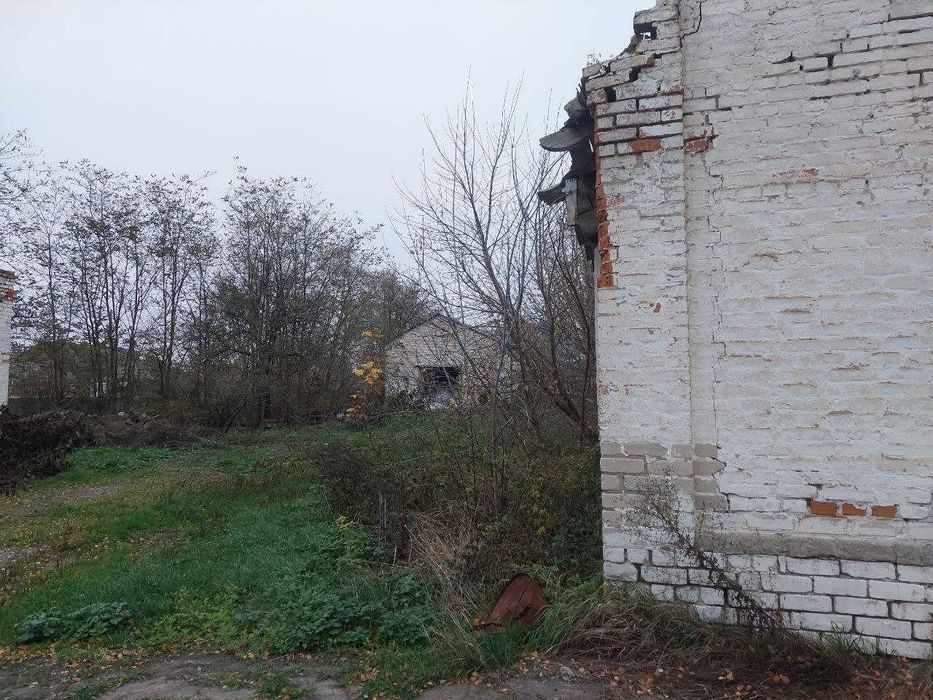 Будівлі під склади чи гаражі м Яготин Київська область