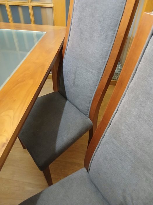 Cadeiras de sala em veludo e cerejeira